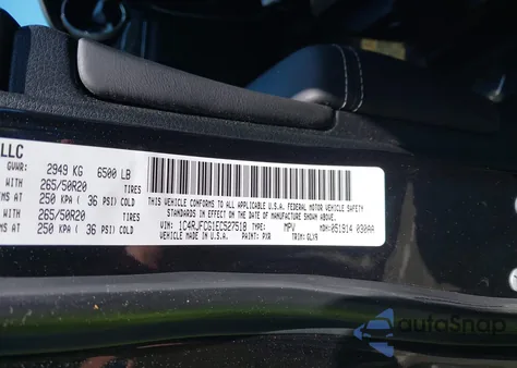 2014 Jeep Grand Cherokee Overland z USA, uszkodzony, nr VIN 1C4RJFCG1EC527518